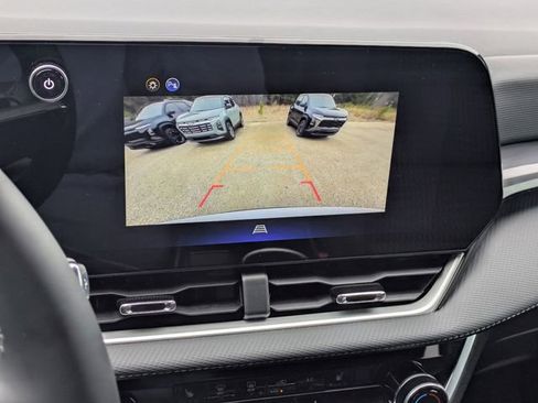 New 2026 Chevrolet Equinox LT image 17