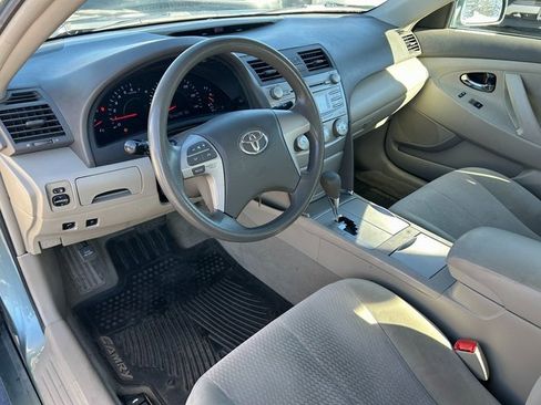 Used 2011 Toyota Camry LE image 20