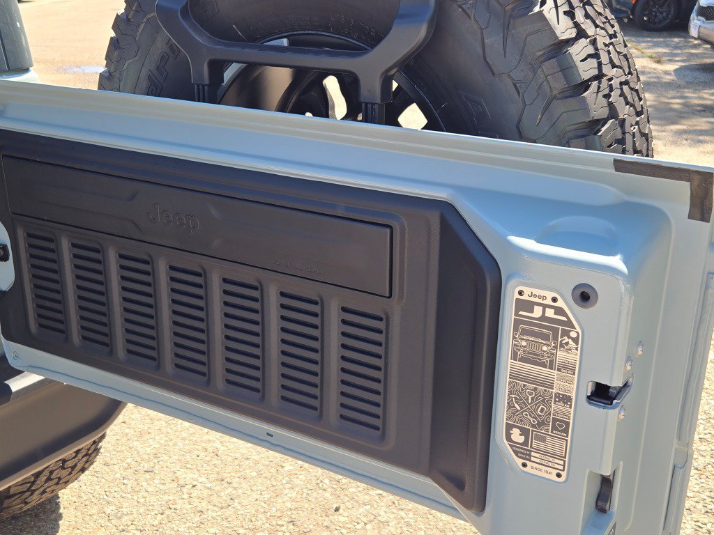 New 2026 Jeep Wrangler Unlimited Rubicon AWD/4WD image 15