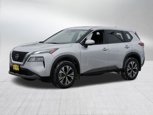 Certified 2023 Nissan Rogue SV image 3