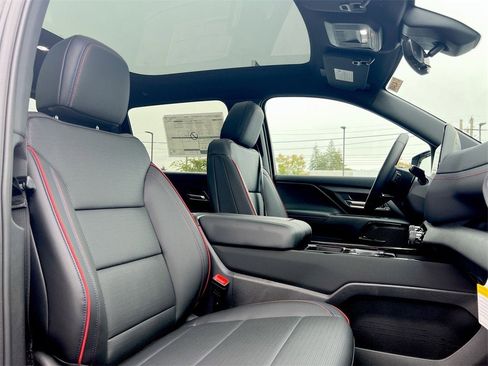 New 2024 Chevrolet Silverado EV RST image 20