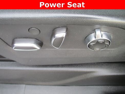 Used 2023 GMC Yukon Denali Ultimate image 30