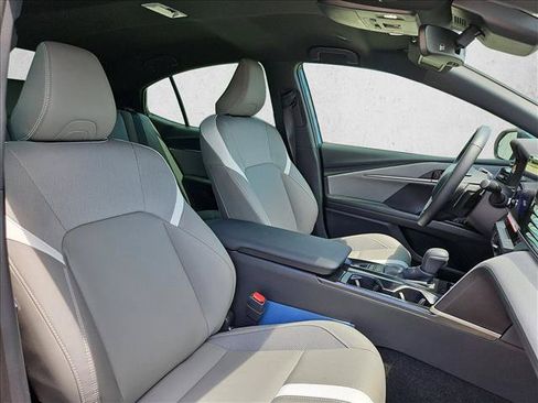 Used 2026 Toyota Camry SE w/ Convenience Package FWD image 20