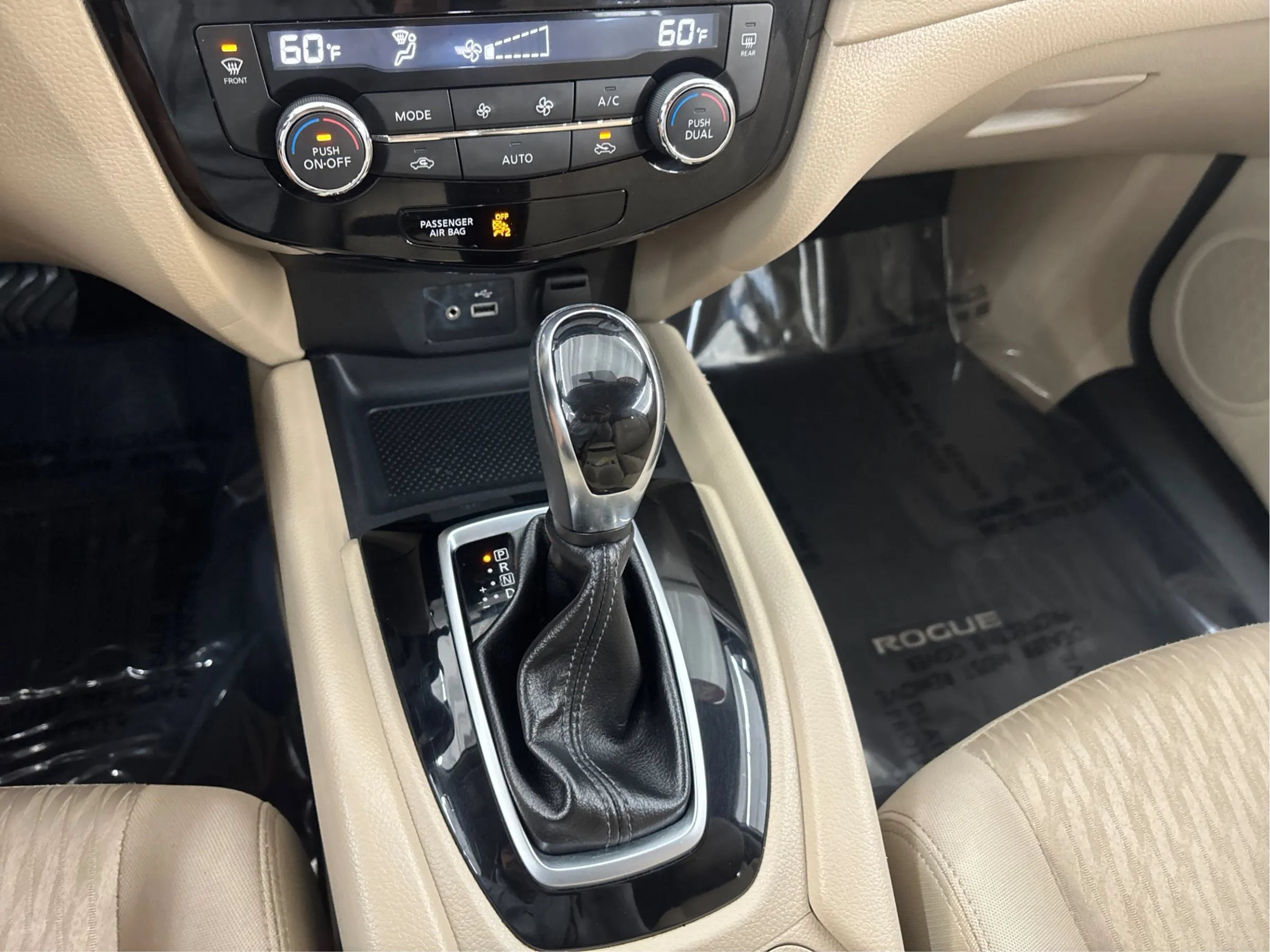 Used 2018 Nissan Rogue SV AWD/4WD image 43