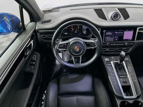 Certified 2020 Porsche Macan image 24
