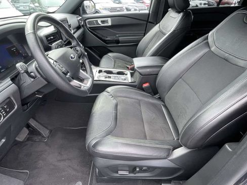 Used 2023 Ford Explorer ST w/ ST Street Pack AWD/4WD image 19