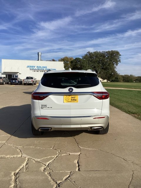 Used 2020 Buick Enclave Essence AWD/4WD image 4