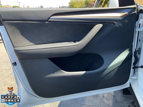 Used 2023 Tesla Model Y Long Range AWD/4WD image 25
