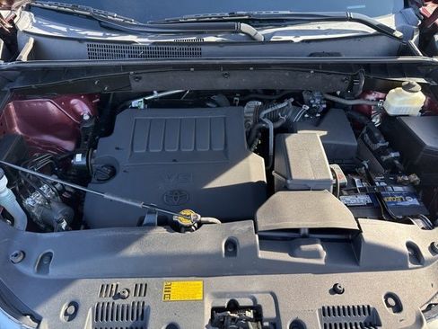 Used 2015 Toyota Highlander Limited image 2