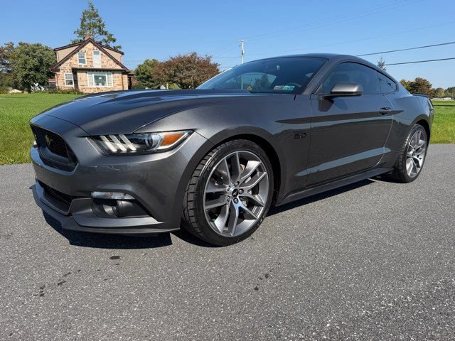 Used 2015 Ford Mustang GT Premium RWD image 1