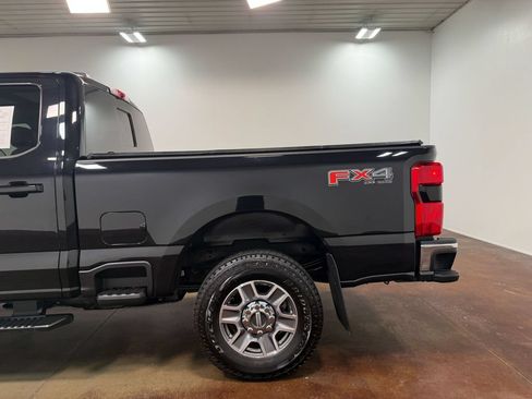 Used 2023 Ford F250 Lariat w/ FX4 Off-Road Package AWD/4WD image 40