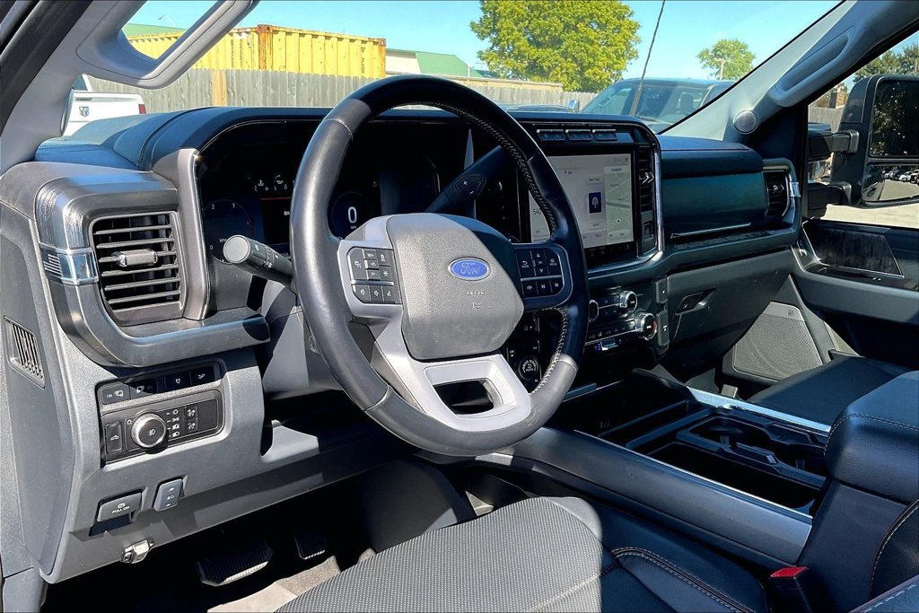 Used 2023 Ford F250 Lariat w/ Lariat Ultimate Package AWD/4WD image 15