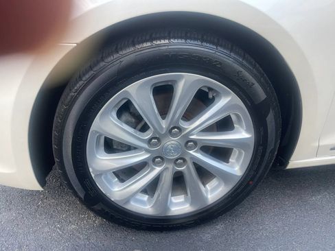 Used 2014 Buick LaCrosse Leather FWD image 25