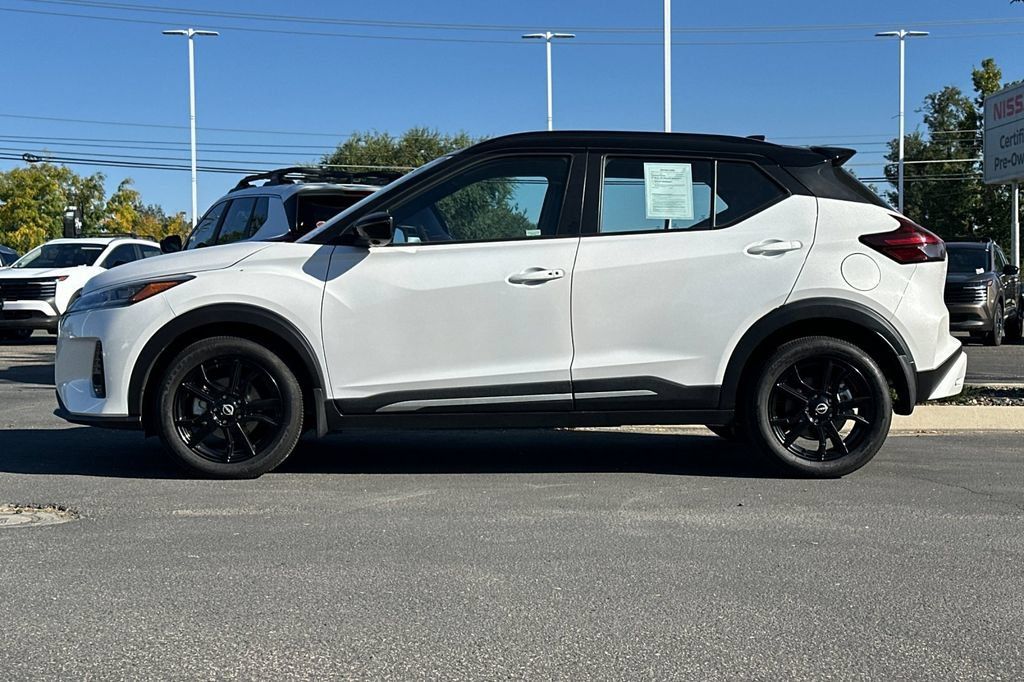 Used 2024 Nissan Kicks SR FWD image 10