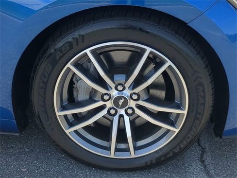 Used 2017 Ford Mustang GT image 10