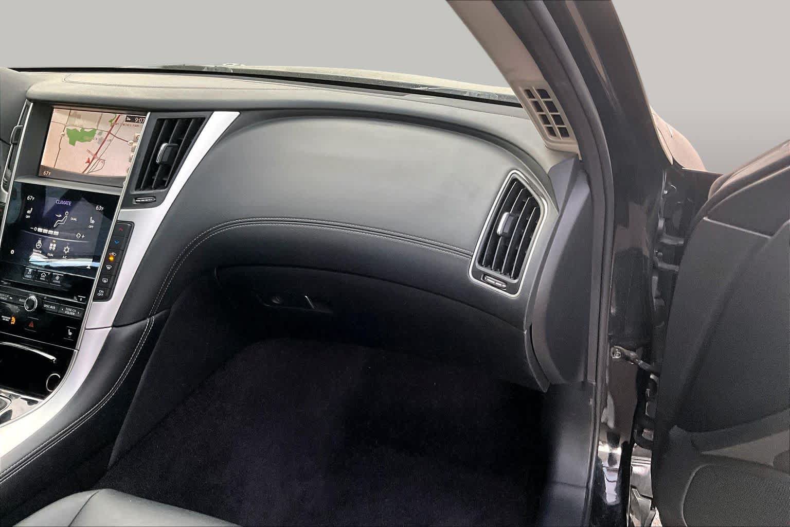 Used 2019 INFINITI Q50 Luxe w/ Essential Package (3.0T Luxe) RWD image 18