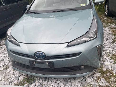 Certified 2022 Toyota Prius XLE AWD/4WD image 3