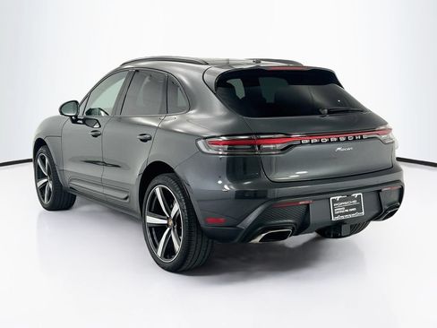 Certified 2025 Porsche Macan AWD/4WD image 3