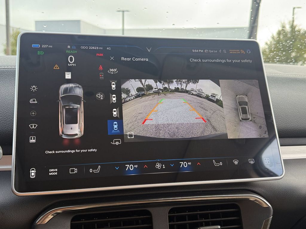 Used 2024 VinFast VF 8 Plus AWD/4WD image 19