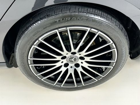 Used 2023 Mercedes-Benz C 300 Sedan image 33