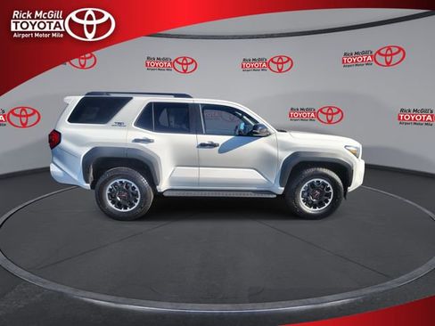 Used 2025 Toyota 4Runner TRD Off-Road image 9