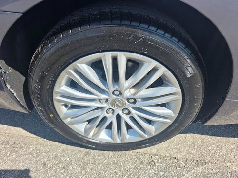 Used 2013 Lexus ES 350 w/ Luxury Pkg FWD image 21