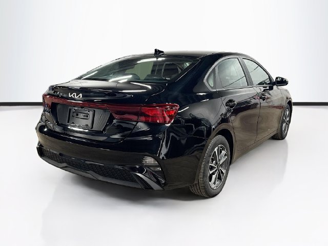 Certified 2023 Kia Forte LXS w/ LXS Technology Package FWD image 7
