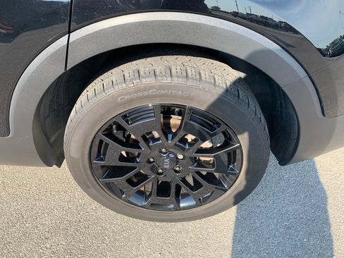 Used 2021 Kia Telluride EX w/ EX Premium Package AWD/4WD image 4