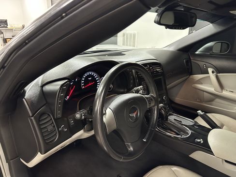 Used 2008 Chevrolet Corvette Convertible w/ Preferred Equipment Group image 46