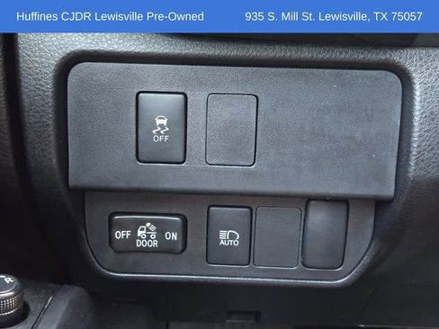 Used 2023 Toyota Tacoma SR image 23