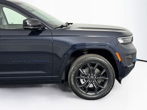 Used 2023 Jeep Grand Cherokee 30th Anniversary image 45