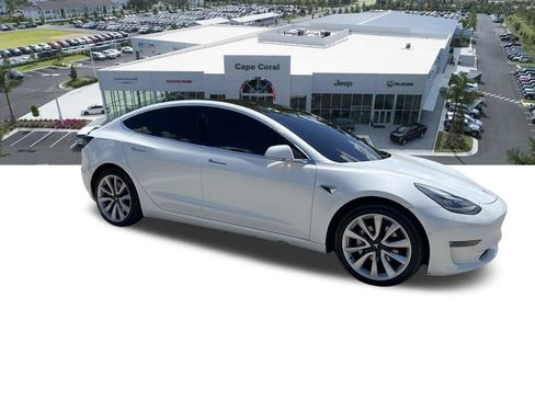 Used 2018 Tesla Model 3 Long Range AWD/4WD image 4