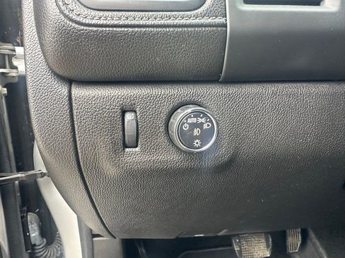 Used 2016 GMC Canyon SLE w/ SLE Convenience Package image 15