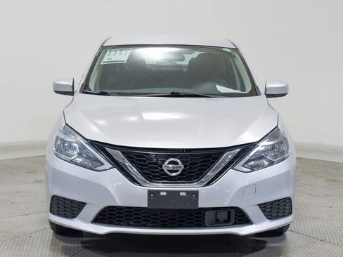Used 2018 Nissan Sentra SV image 3
