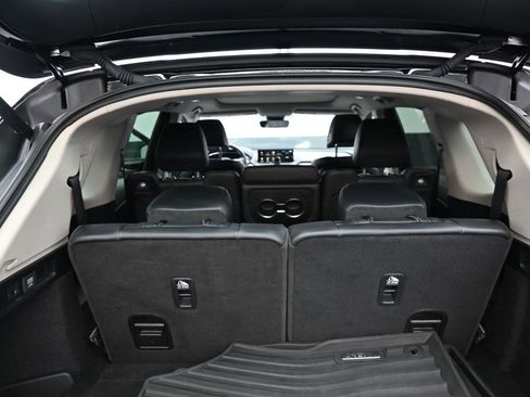 Used 2023 Acura MDX SH-AWD image 20