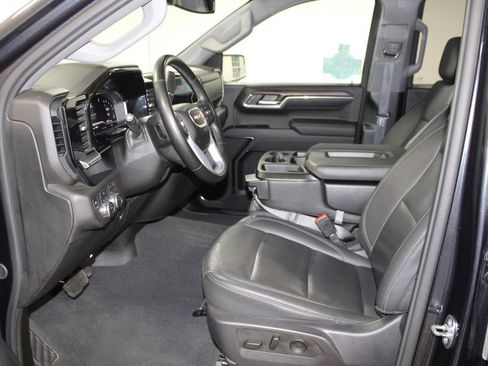 Used 2024 GMC Sierra 1500 SLT image 24