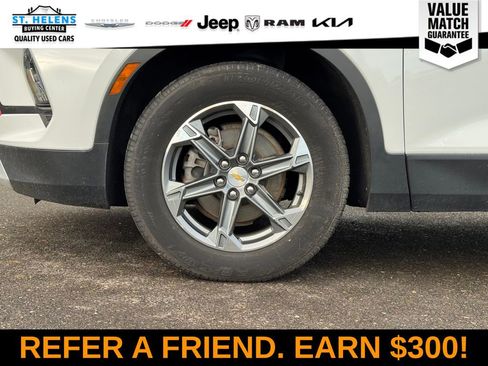 Used 2023 Chevrolet Blazer LT image 13