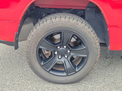 Used 2022 RAM 1500 Big Horn w/ Night Edition RWD image 5