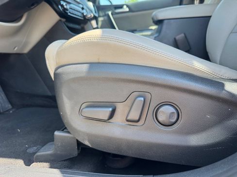 Used 2021 Kia Sportage EX FWD image 18