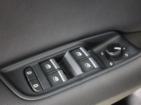 Used 2022 Audi Q8 Premium Plus AWD/4WD image 23