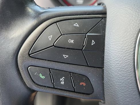 Used 2022 Dodge Charger SXT RWD image 21