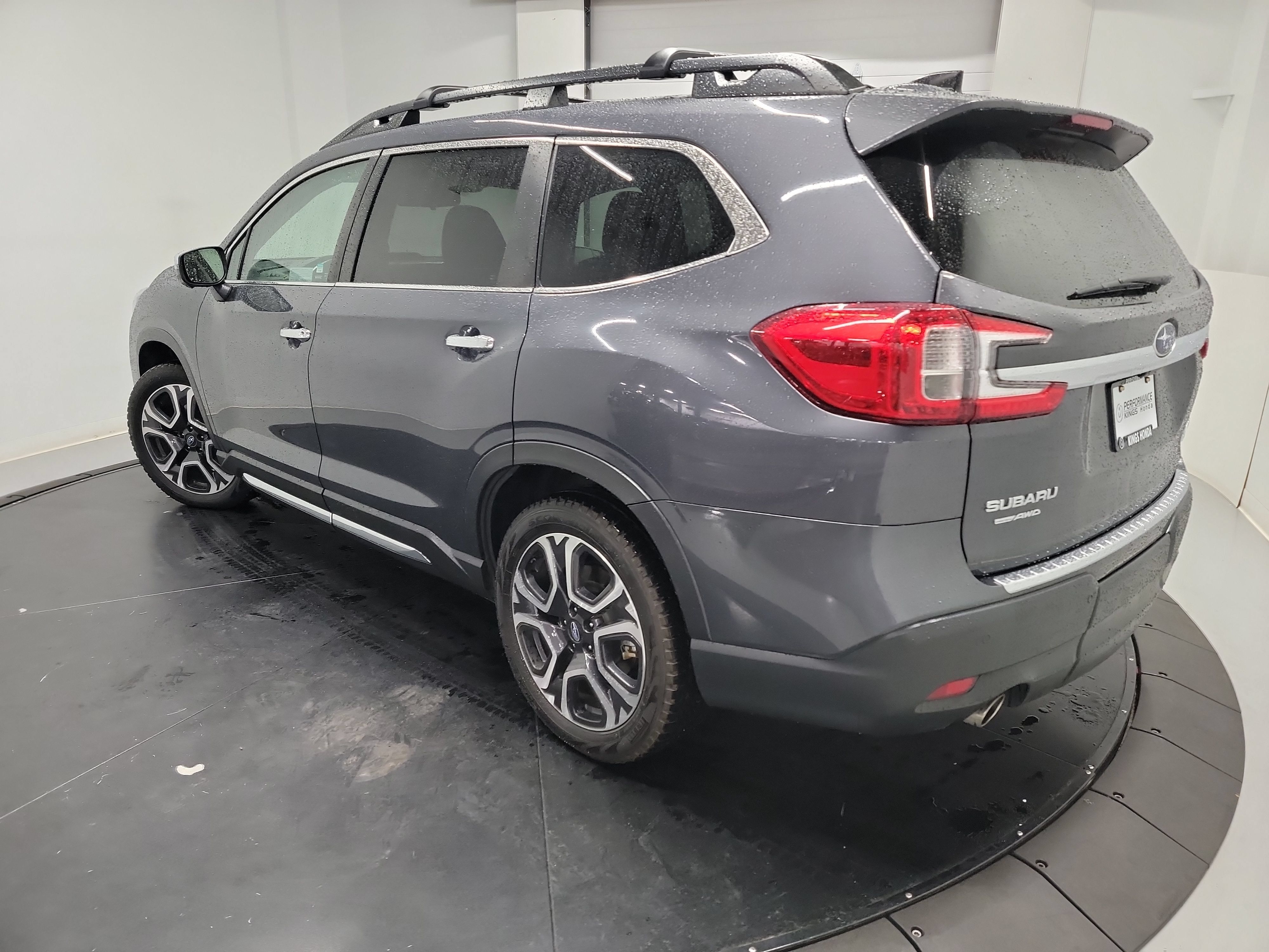 Used 2023 Subaru Ascent Touring AWD/4WD image 6