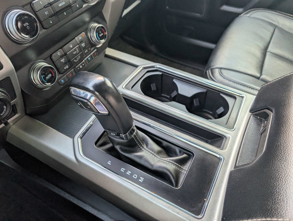 Used 2019 Ford F150 Lariat w/ Equipment Group 502A Luxury AWD/4WD image 26