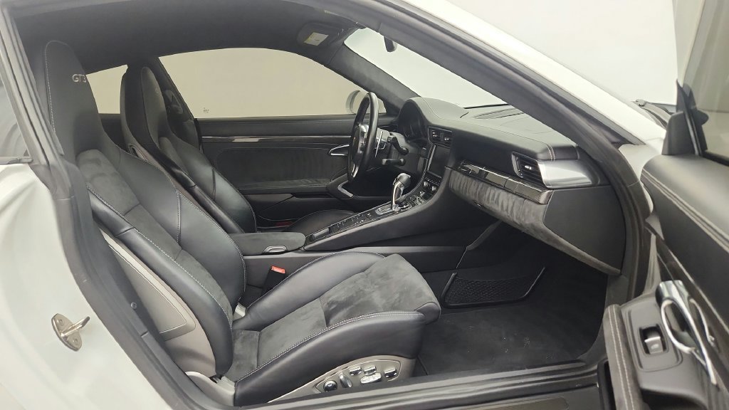 Used 2015 Porsche 911 GT3 RWD image 13