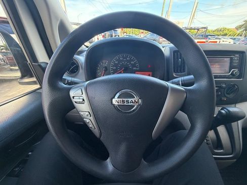 Used 2018 Nissan NV200 S FWD image 16