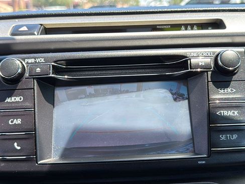 Used 2018 Toyota RAV4 LE w/ Carpet Mat Package FWD image 22