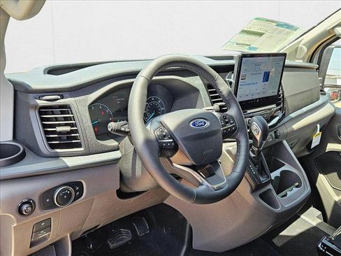 New 2025 Ford Transit 350 XLT image 3