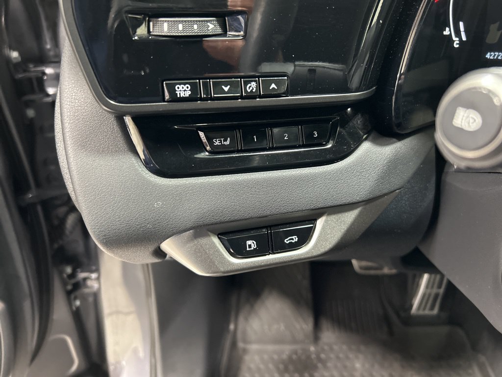Used 2023 Lexus RX 350 F Sport w/ Cold Area Package AWD/4WD image 13