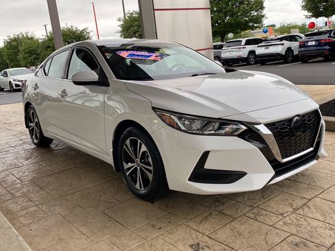 Used 2022 Nissan Sentra SV FWD image 3