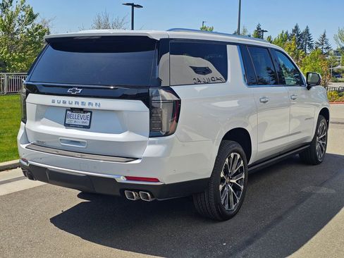 New 2026 Chevrolet Suburban High Country AWD/4WD image 5
